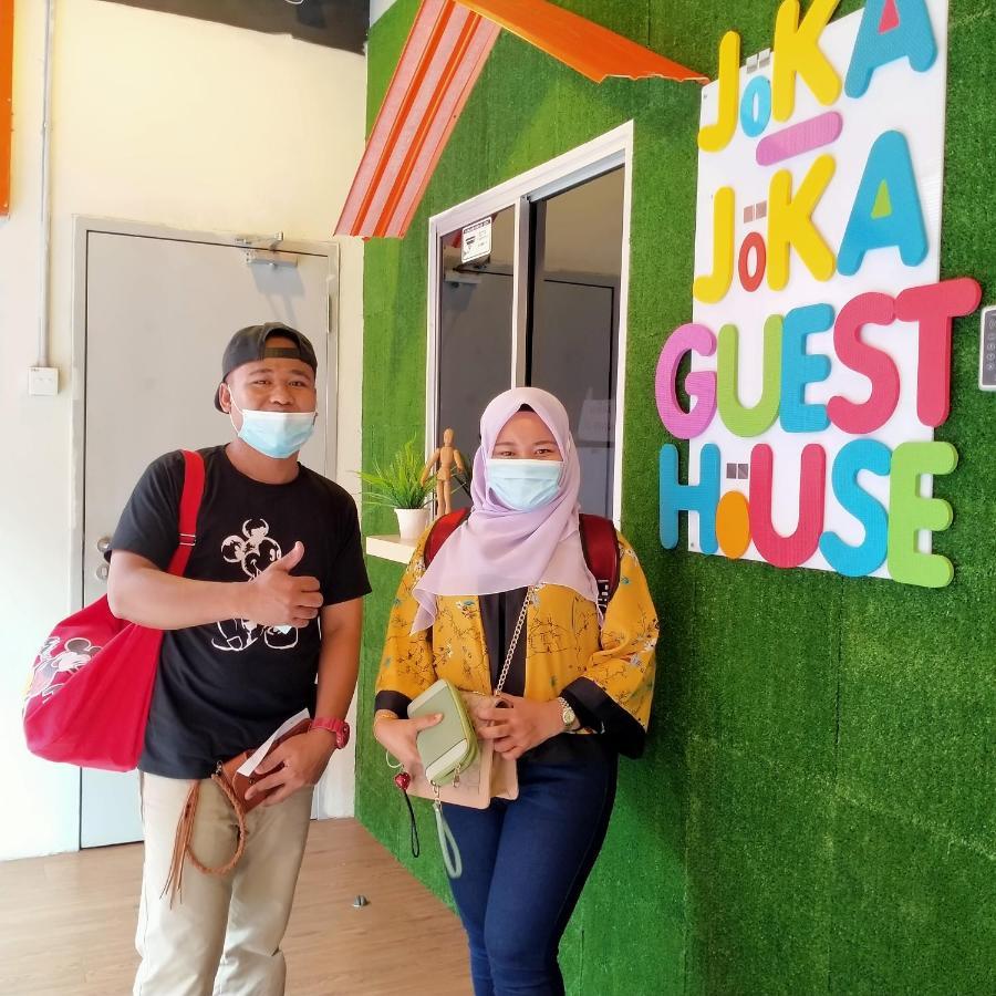 Joka-Joka Guesthouse ملقا المظهر الخارجي الصورة